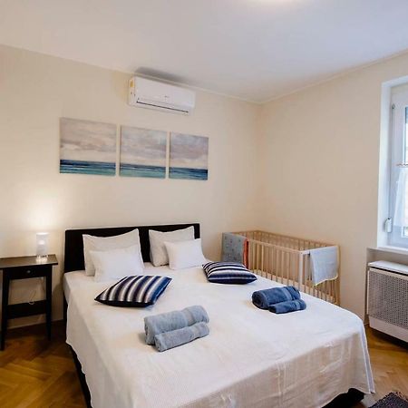 Viola Family Apartman Free Parking Pětikostelí Exteriér fotografie
