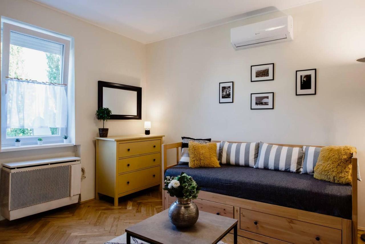 Viola Family Apartman Free Parking Pětikostelí Exteriér fotografie