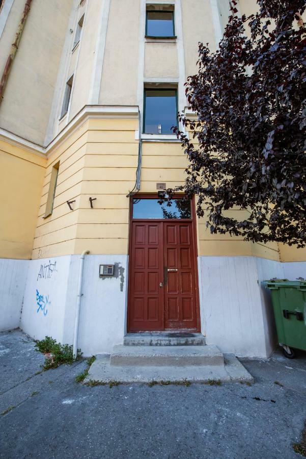 Viola Family Apartman Free Parking Pětikostelí Exteriér fotografie